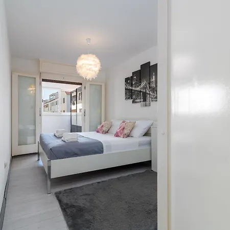 Helena Apartman Trogir