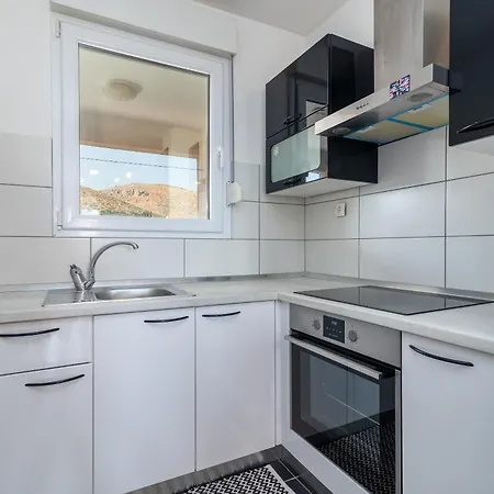 Helena Διαμέρισμα *