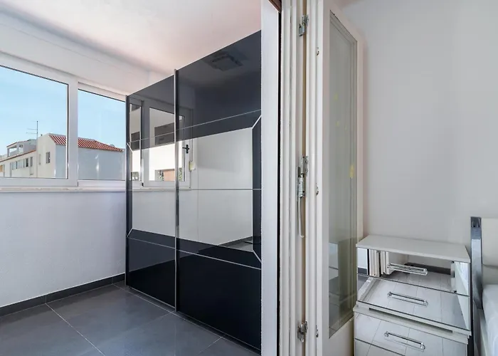 Διαμέρισμα Helena Τρογκίρ